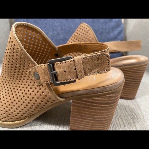 Franco Sarto heels - Picture 6 of 7